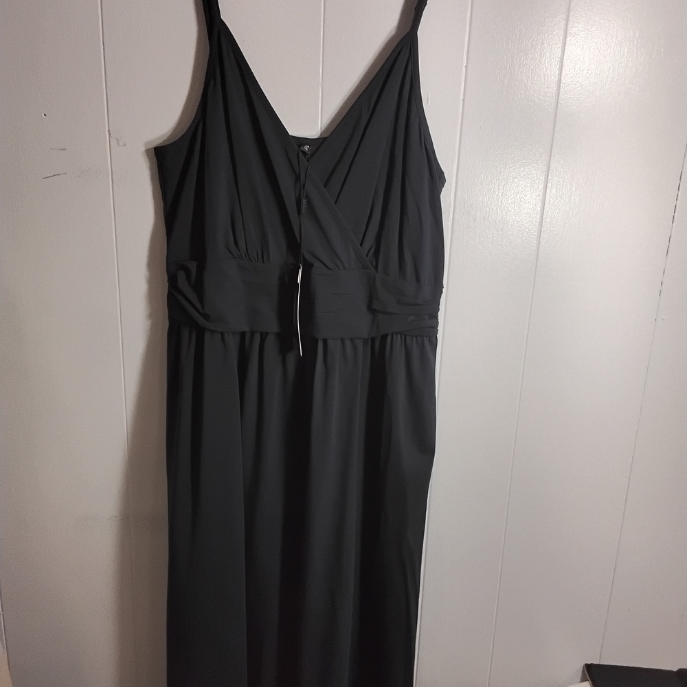 Elegant Black Midi Dress